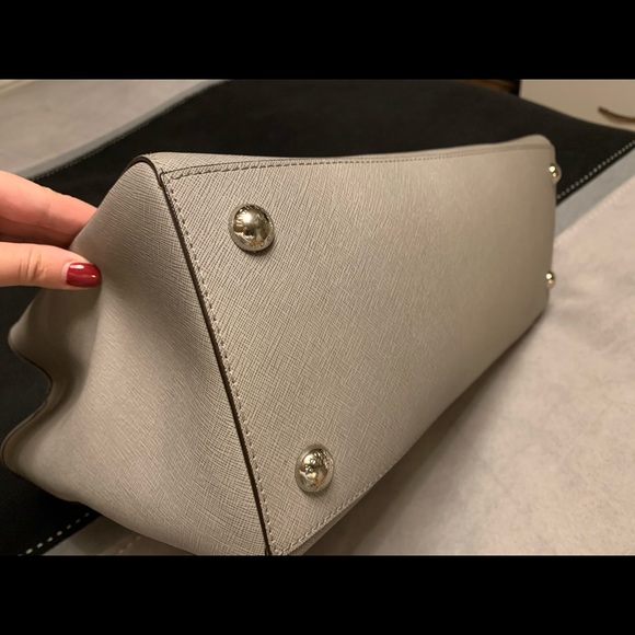 Michael Kors Handbag - Picture 8 of 8